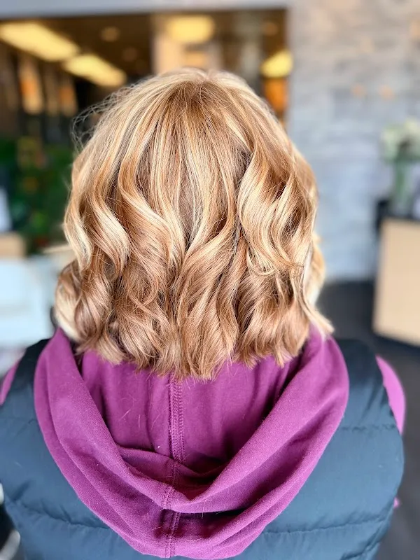 Signature Salon Of Woodbury
