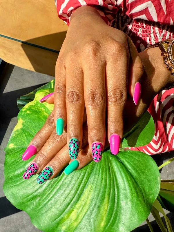 Cre8 Salon Unisex Mulund
