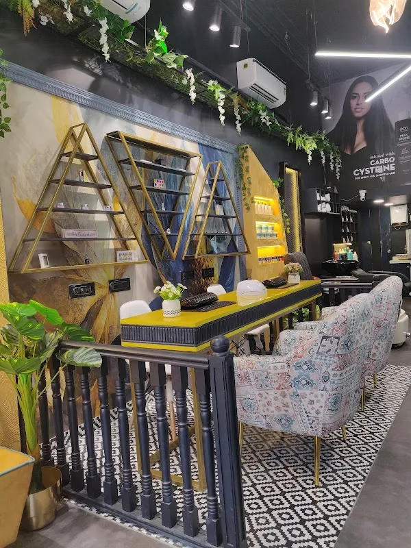 Cre8 Salon Unisex Mulund