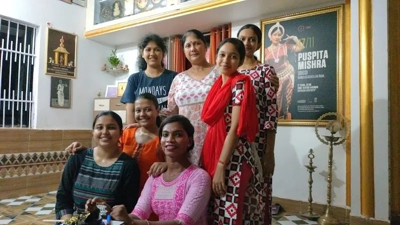 Kalingayana Touryatrikam