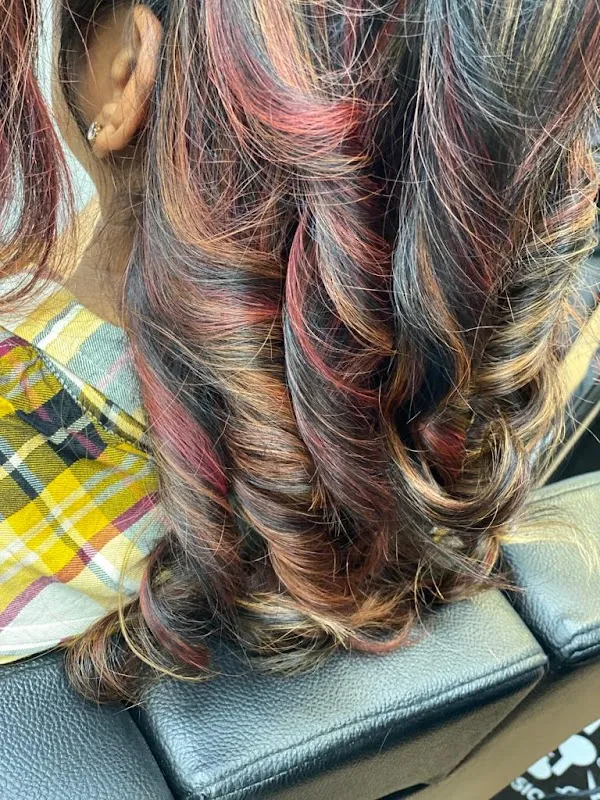 Dream 27 Salon & Academy