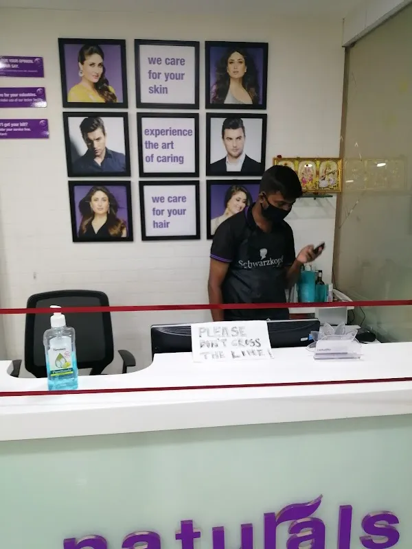 naturals unisex salon Hoodi