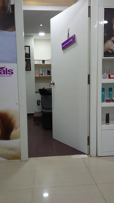 naturals unisex salon Hoodi