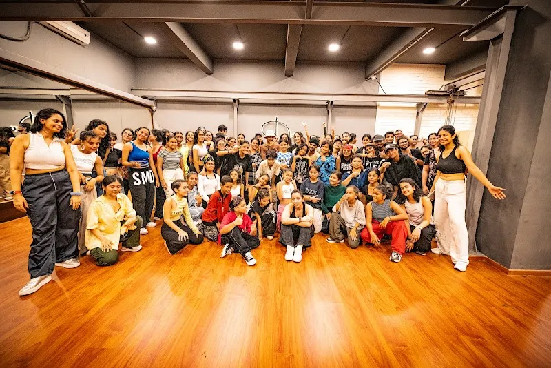 DANCE ALL Studio ( DA - International dance academy )