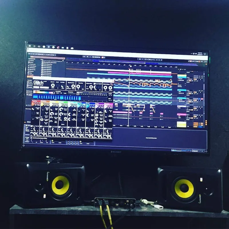 The Right Note studio