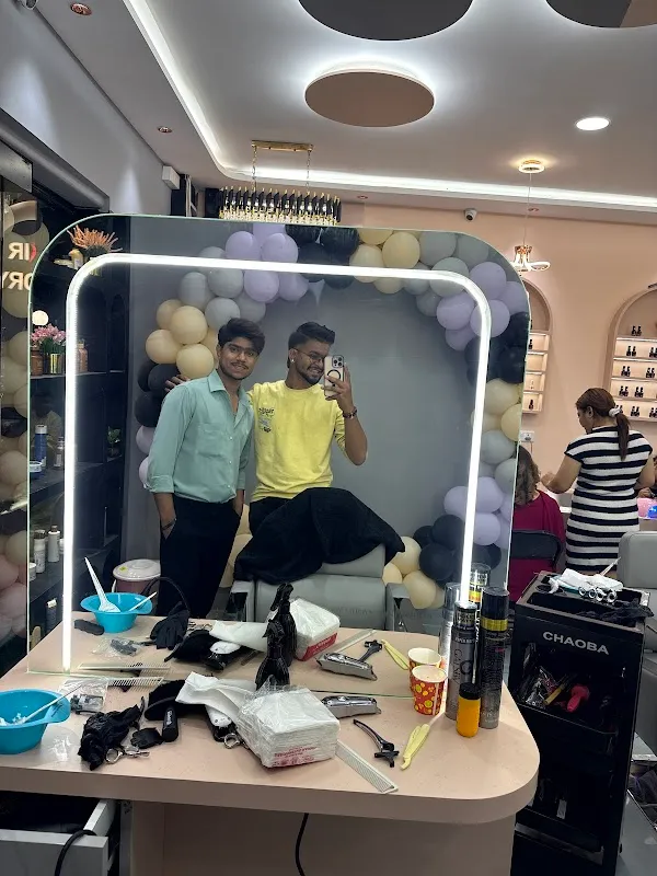 Hair Story Nx Unisex Salon Academy