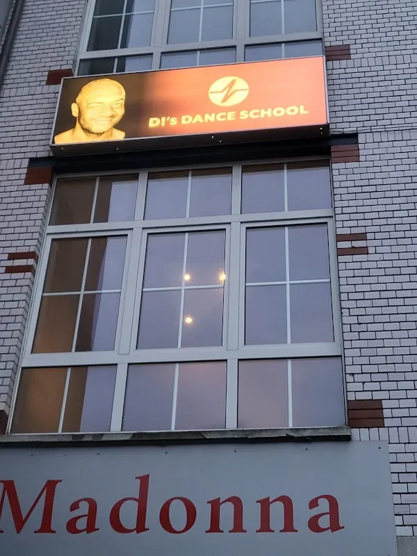 D!'s Dance School