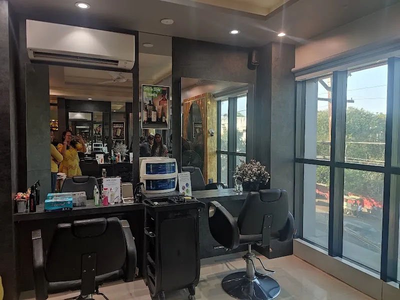 Style Mantra Salon and Academy