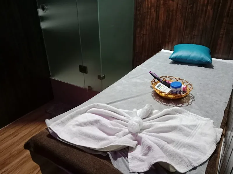 Oceanic Spa Latur