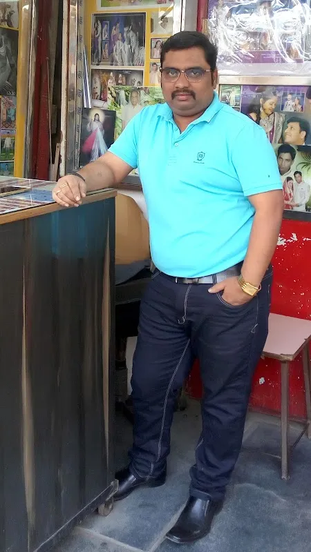 Foto Laza Studio & DIgital Colour Lab