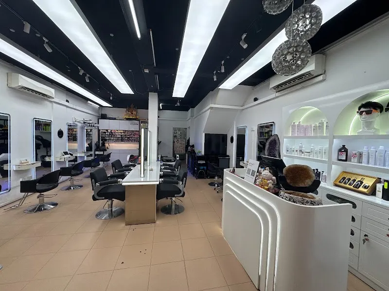 Prominent Hair Studio