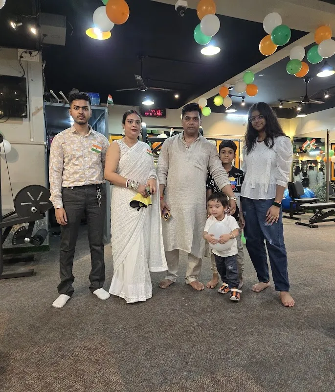 FIT GARAGE THE UNISEX GYM