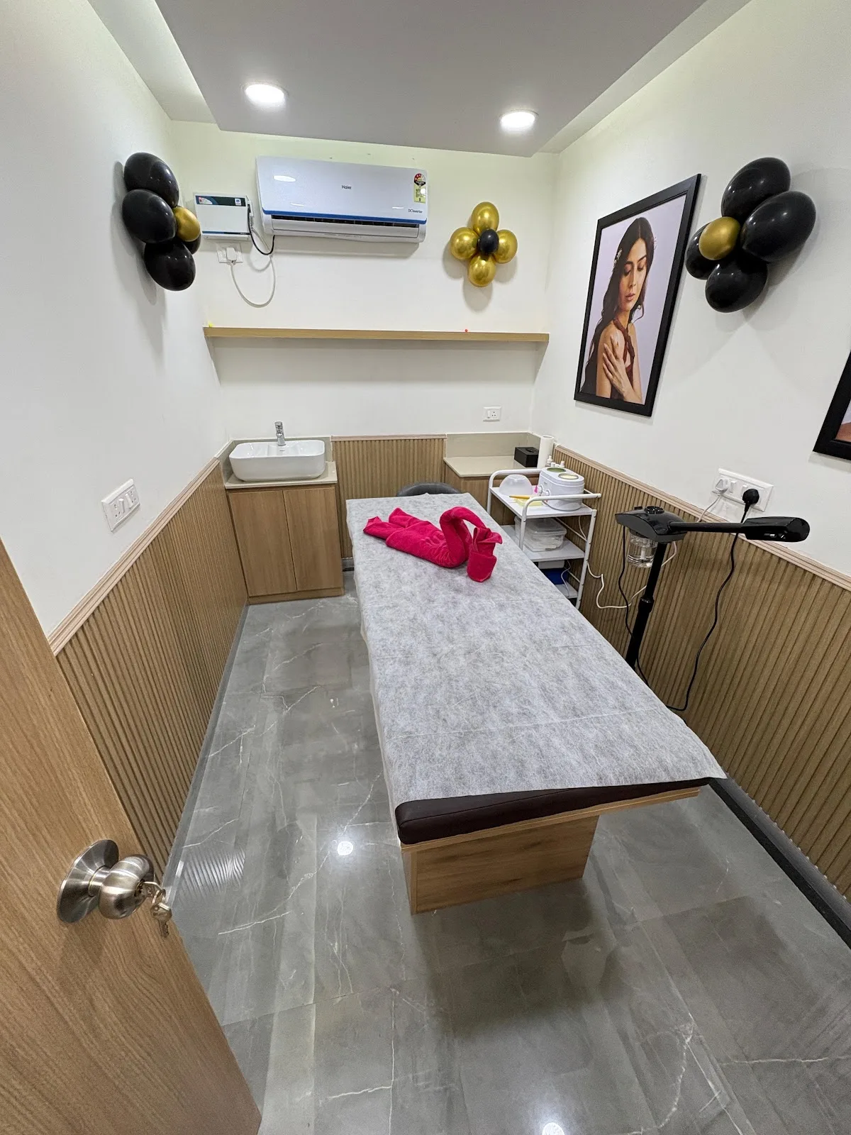 Lakme Salon For Him & Her Korattur, Chennai