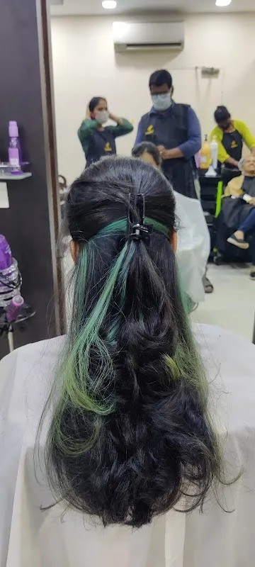 Sayaji Hair & Beauty Concept