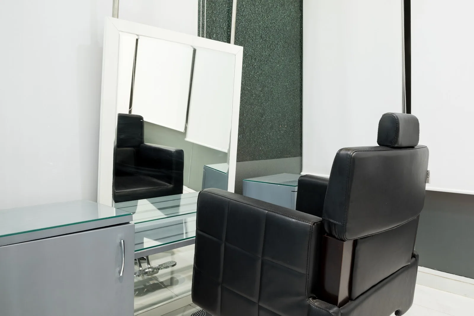 Jean-Claude Biguine Salon & Spa, Prabhadevi
