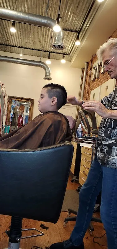 Studio Englewood Salon