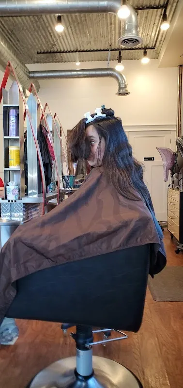 Studio Englewood Salon