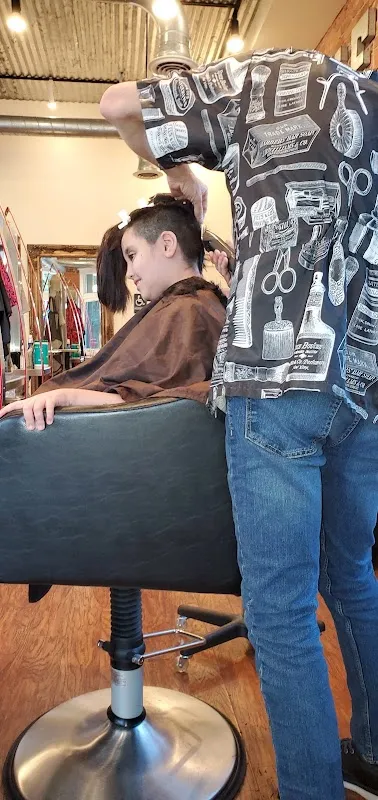 Studio Englewood Salon