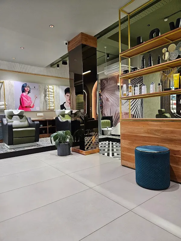 Dezert Makeover Studio Tirur