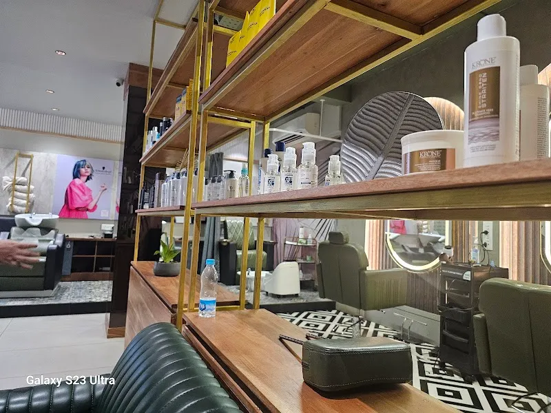 Dezert Makeover Studio Tirur