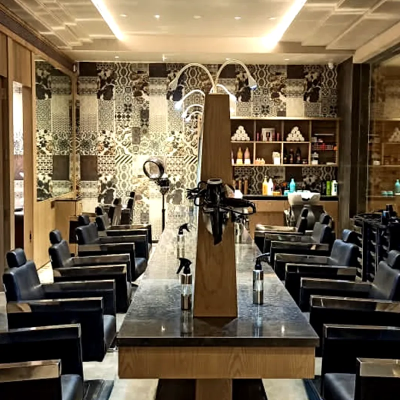 Zorro- The Family Salon - (Ulhasnagar)