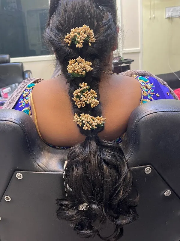 Sunrise Beauty Parlour mangalagiri