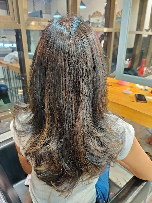 Aditi hair and beauty salon
