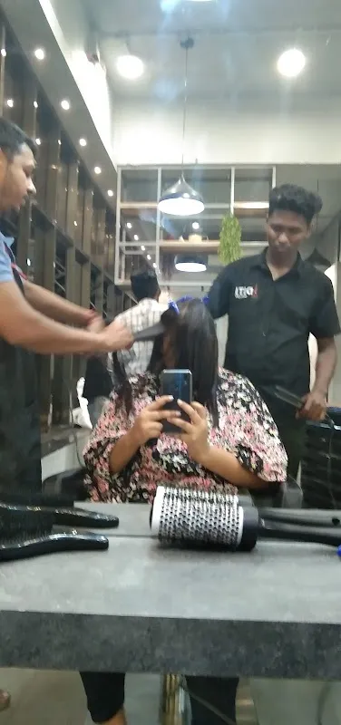 Aditi hair and beauty salon