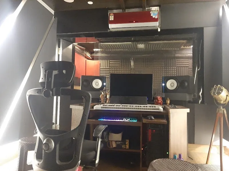 9 Sound Studios
