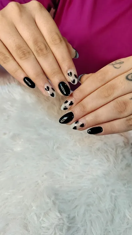 aRia - A Family Salon in Shyambazar | Unisex Salon, Nail Art, Beauty Parlour in Shyambazar