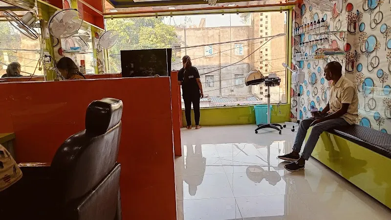 D2S Unisex salon and spa