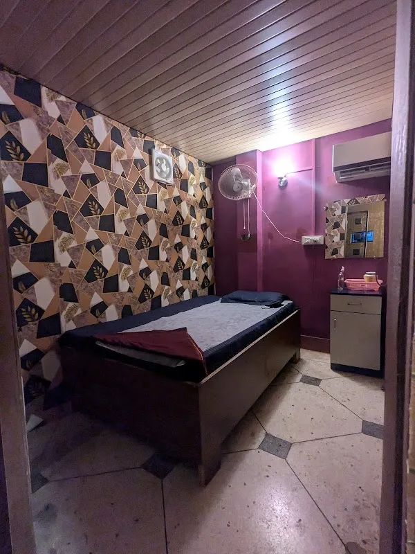 Moon Valley Unisex Spa