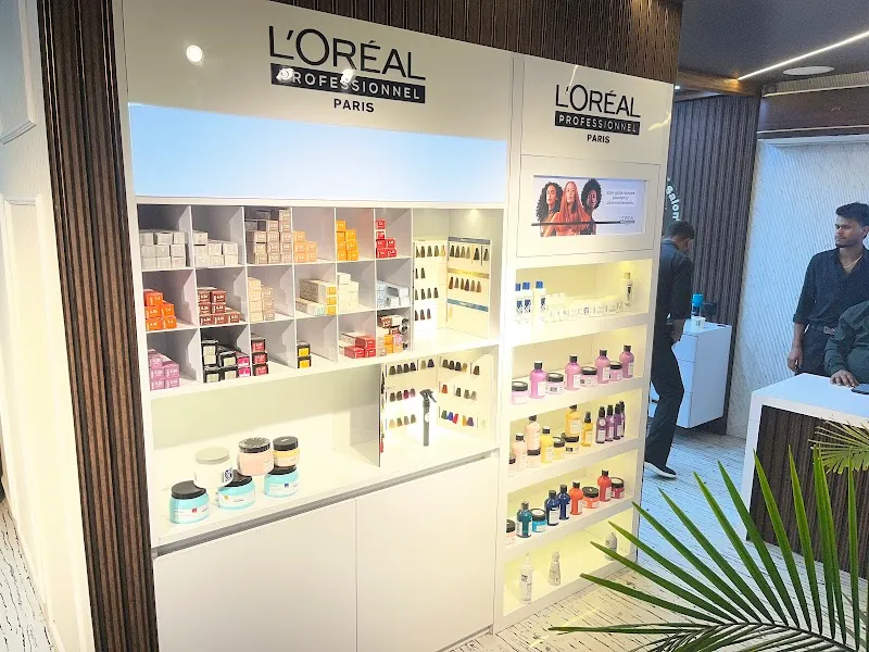 TPS Hair & Beauty Studio (by L'Oréal)