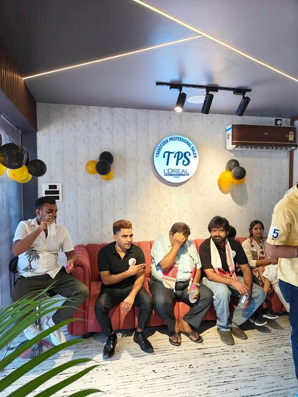 TPS Hair & Beauty Studio (by L'Oréal)