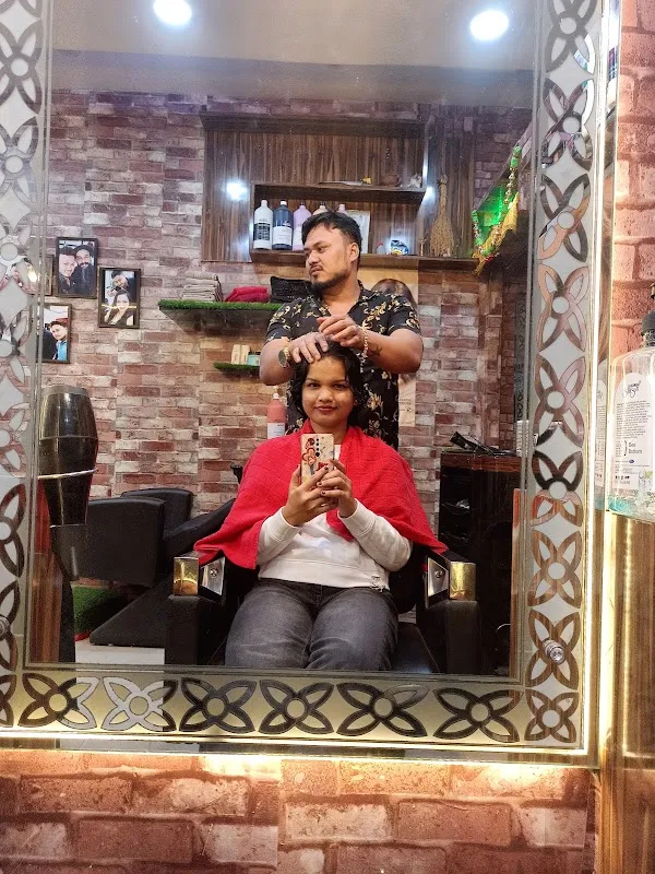 Hair Heaven unisex Hair Studio