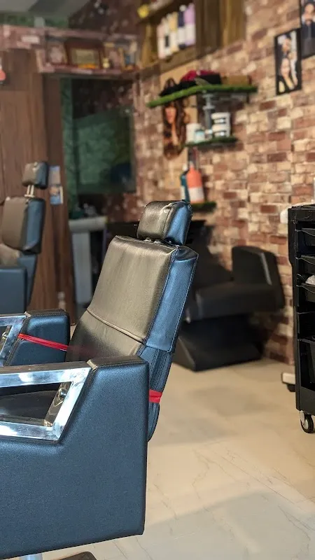 Hair Heaven unisex Hair Studio