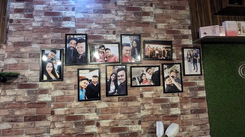 Hair Heaven unisex Hair Studio