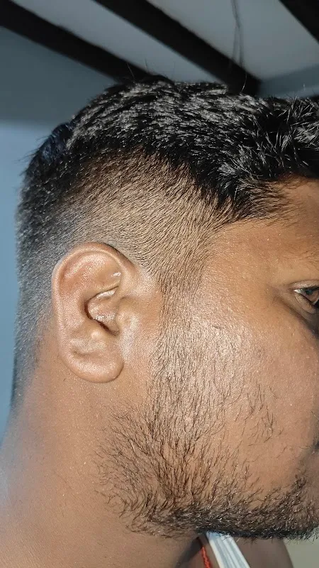M2M Unisex Salon