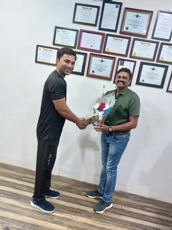 D G FITNESS CLUB