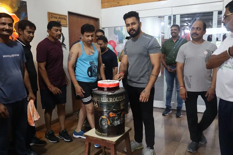 D G FITNESS CLUB