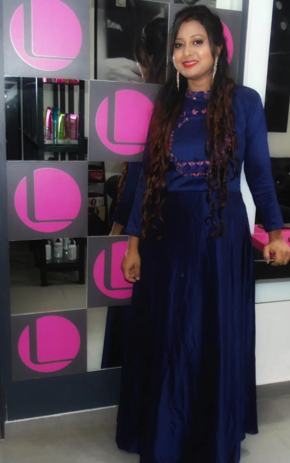 Lakme Salon in Rajgarh Road,Bhangagarh,Guwahati