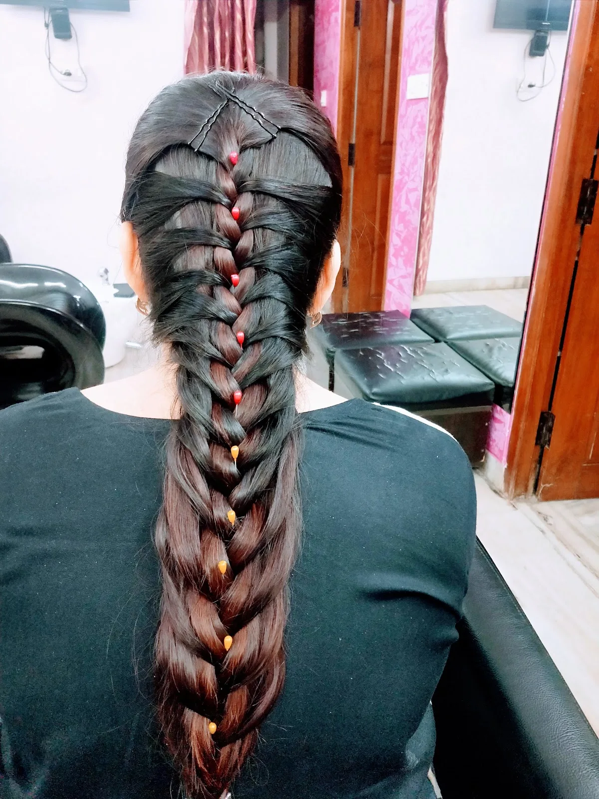 New Sparkling Beauty Salon