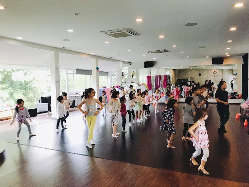 Dancer's Dream Studio (MAIN)