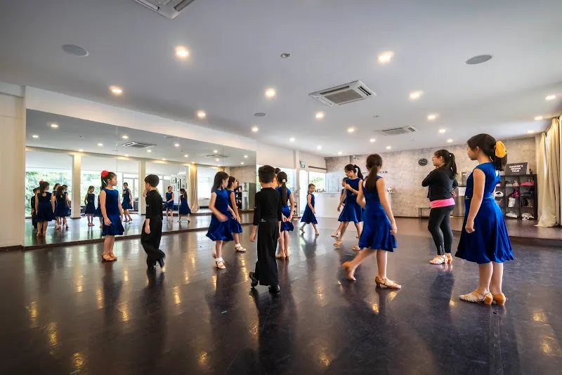Dancer's Dream Studio (MAIN)