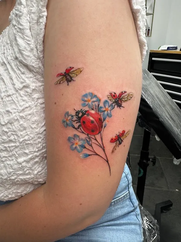 Platinum Tattoos & Piercings