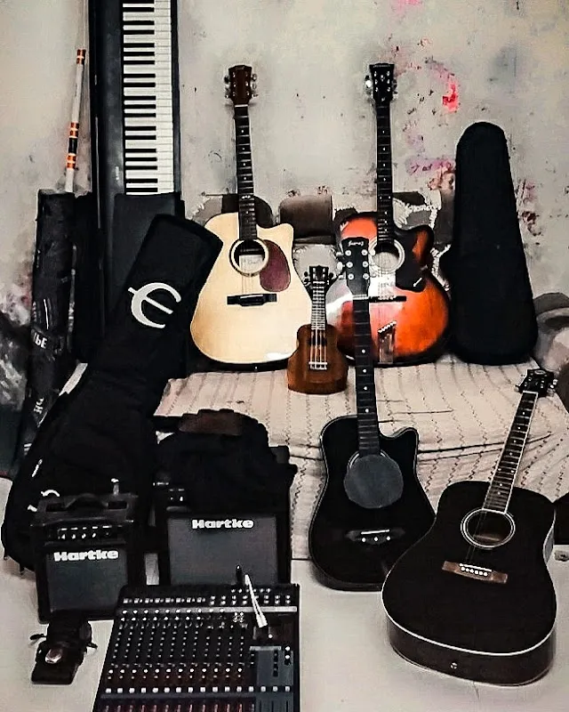 Harmony Sharps music classes and Recording studio