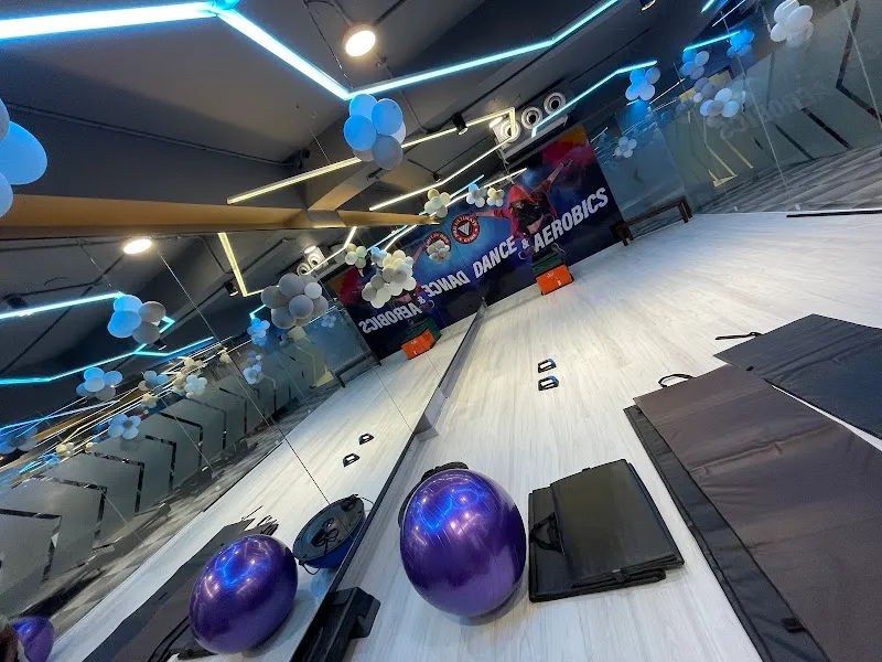Pro Ultimate Gyms - Mahavir Enclave, New Delhi