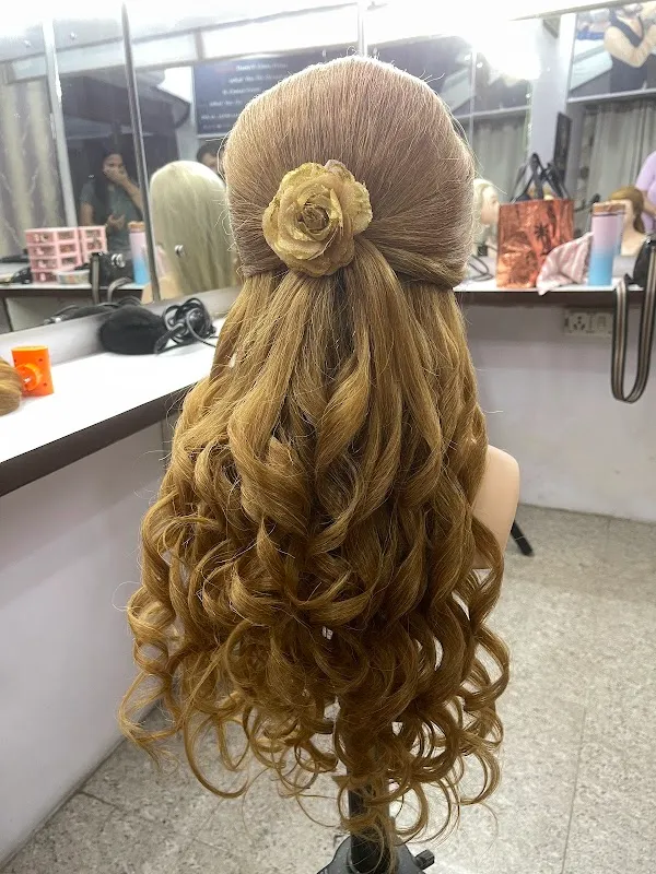Color Salon - Expert Bridal Makeup Artist | Skin, Hair, and Beauty Services in Nagpur