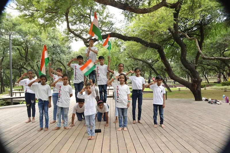 Shoelaces Dance Company :- Best Dance Studio in Palam | Hiphop Dance Classes in Sagarpur | Delhi