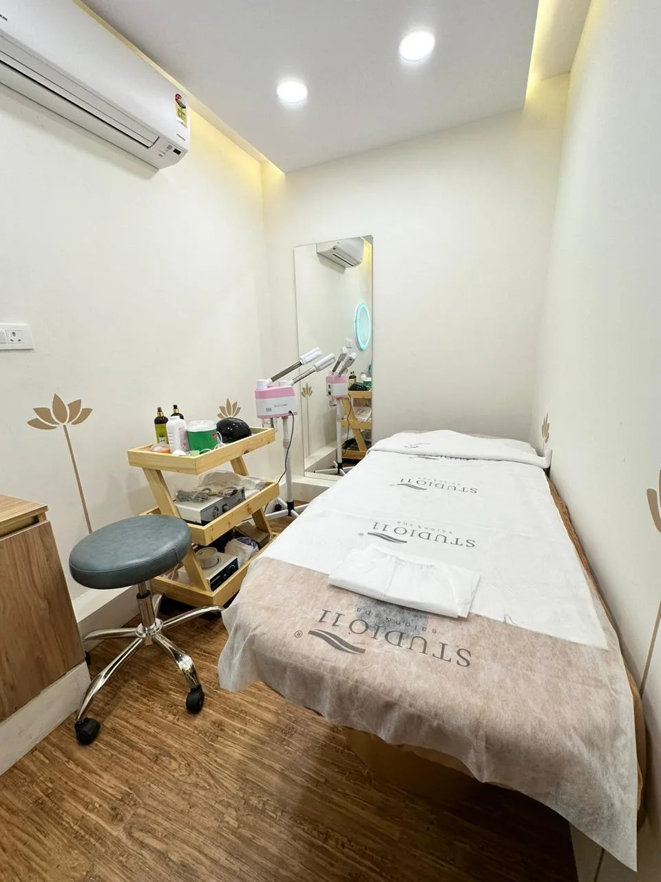 STUDIO11 Salon & Spa Shillong